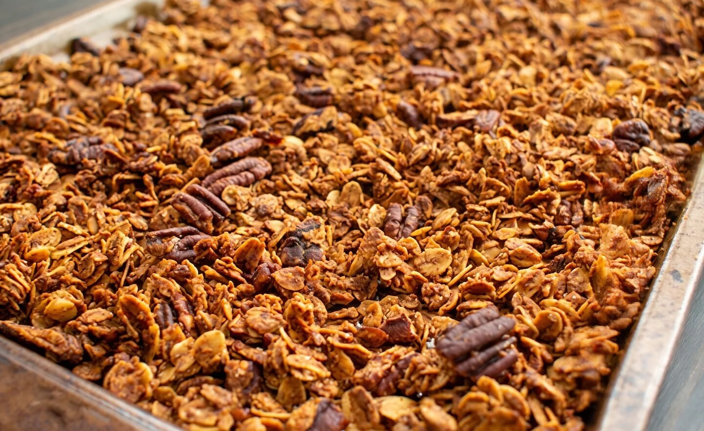 Granola with Oatmeal, Coconut, and Pecans